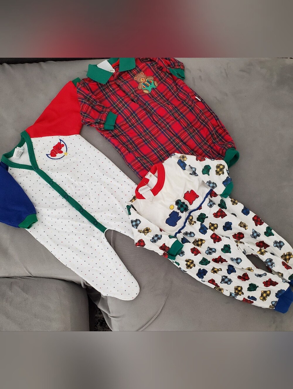 VTG baby bundle | Teddy Bears onesies| Christmas colors